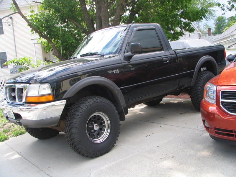 Pictures of ford ranger with 33x10.50 tires #2
