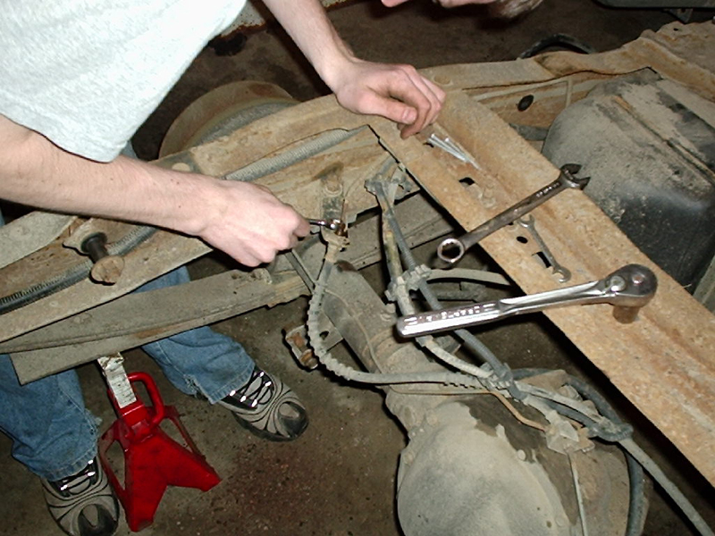 How To: Explorer Axle Swap - Ranger-Forums - The Ultimate ... ford f800 brake diagram 
